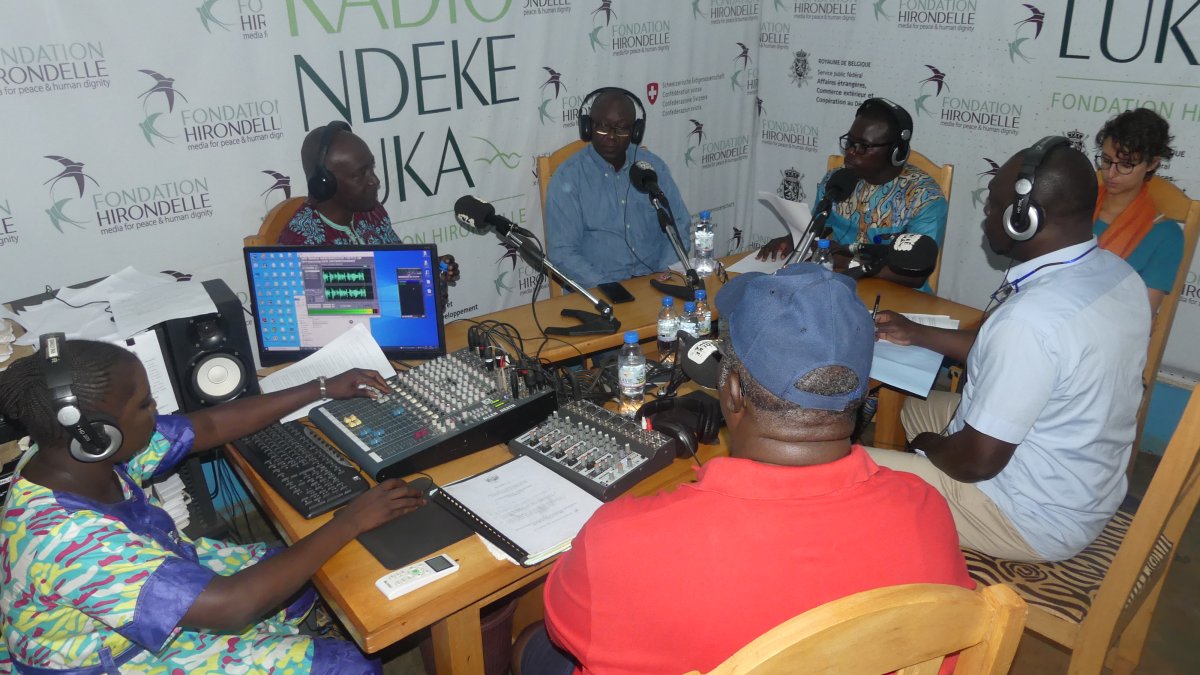 ‘Patara’, 11 September 2021, Bangui, CAR; Courtesy by Vianney Ingassou (Radio Ndeke Luka). Photo taken during fieldwork, here: a debate programme called ‘Patara’, 11 September 2021, Bangui, CAR.